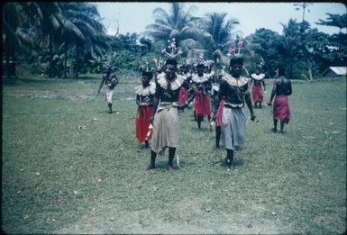 Nissan Island dancing (6) : Nissan Island, Papua New Guinea, 1960 / Terence and Margaret Spencer