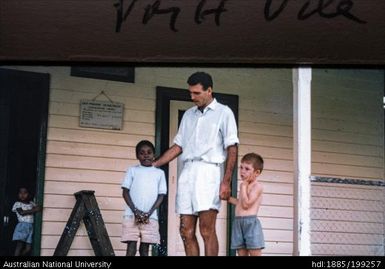 Front of Paton Memorial Hospital, Vila