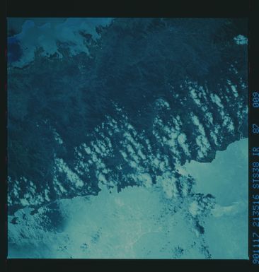 S38-87-009 - STS-038 - STS-38 earth observations