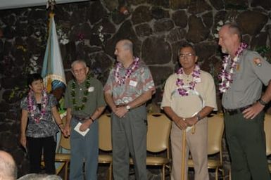 [Assignment: 48-DPA-09-28-08_SOI_K_NPS_Vol_AZ] President's Call to Service Award ceremony and reception for volunteers at the U.S.S. Arizona Memorial, Pearl Harbor, Honolulu, Hawaii, with Secretary Dirk Kempthorne [joining the National Park Service's Chief Historian for the Memorial, Daniel Martinez, among the dignitaries on hand] [48-DPA-09-28-09_SOI_K_NPS_Vol_AZ_IOD_4609.JPG]