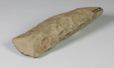 To'i Ma'a (stone adze)