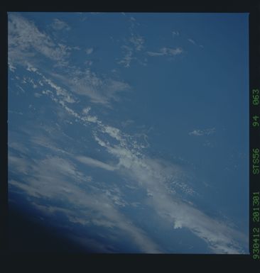 STS056-94-063 - STS-056 - Earth observations taken from Discovery during STS-56 mission