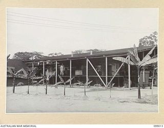 TOROKINA, BOUGAINVILLE. 1945-11-23. A GENERAL VIEW OF THE LAUNDRY, 2/1 AUSTRALIAN GENERAL HOSPITAL, SHOWING THE SET UP OF THE MOBILE LAUNDRY PLANT