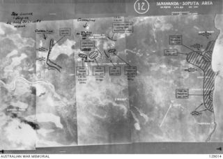 SANANANDA-SOPUTA AREA. 1942-09-30. AN AERIAL PHOTOGRAPH INDICATING REPORTED ALLIED AND ENEMY DISPOSITIONS. 129014A IS THE SAME IMAGE WITHOUT THE ANNOTATIONS ABOUT DISPOSITIONS