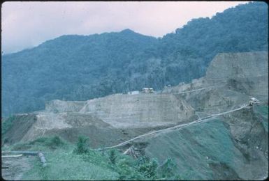 The Arawa mine site (5) : Bougainville Island, Papua New Guinea, April 1971 / Terence and Margaret Spencer