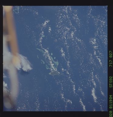 STS092-717-027 - STS-092 - STS-92 Earth observations