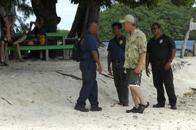 [Assignment: 48-DPA-SOI_K_Palau_6-7-9-07] Pacific Islands Tour: Visit of Secretary Dirk Kempthorne [and aides] to Palau Islands, Republic of Palau [48-DPA-SOI_K_Palau_6-7-9-07__DI12757.JPG]