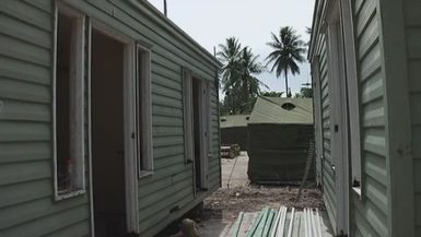 Manus locals threaten detention camp sabotage
