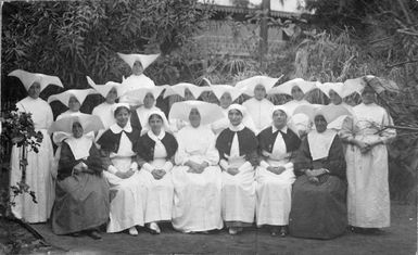 New Zealand sisters and nuns in Cairo during World War I