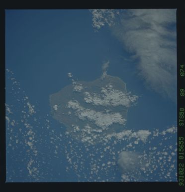 STS058-89-074 - STS-058 - Earth observations during STS-58