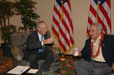 [Assignment: 48-DPA-09-29-08_SOI_K_Isl_Conf_Lead] Participants in the Insular Areas Health Summit [("The Future of Health Care in the Insular Areas: A Leaders Summit") at the Marriott Hotel in] Honolulu, Hawaii, where Interior Secretary Dirk Kempthorne [joined senior federal health officials and leaders of the U.S. territories and freely associated states to discuss strategies and initiatives for advancing health care in those communinties [48-DPA-09-29-08_SOI_K_Isl_Conf_Lead_DOI_0767.JPG]