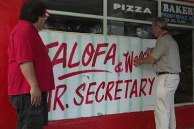 [Assignment: 48-DPA-SOI_K_Amer_Sam] Pacific Islands Tour: Visit of Secretary Dirk Kemmpthorne [and aides] to American Samoa, U.S. Territory [48-DPA-SOI_K_Amer_Sam__DI15322.JPG]