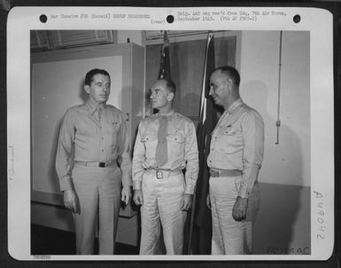 Major General Willis H. Hale, Who Was Appointed As Deputy Commander For Operations, Aafpoa, Is Congratulated By Lt. Gen. M. F. Harmon As Brig. Gen. Robert G. Breene Looks On. Hawaii. (U.S. Air Force Number 60414AC)