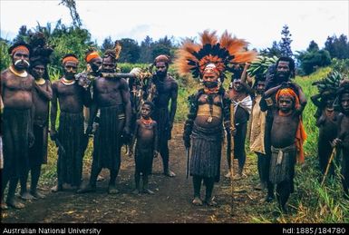 Nondugl - Wahgi bride on way to husband