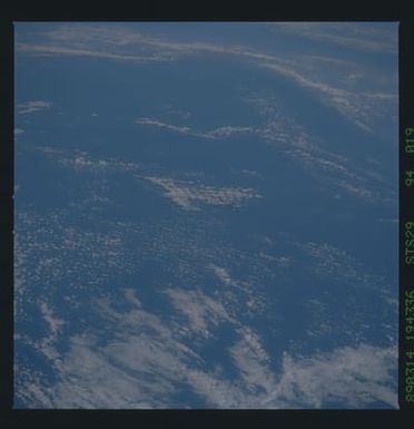 S29-94-019 - STS-029 - STS-29 earth observations
