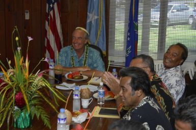[Assignment: 48-DPA-SOI_K_Pohnpei_6-10-11-07] Pacific Islands Tour: Visit of Secretary Dirk Kempthorne [and aides] to Pohnpei Island, of the Federated States of Micronesia [48-DPA-SOI_K_Pohnpei_6-10-11-07__DI13751.JPG]