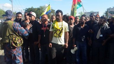 PNG students refuse to end boycott