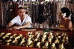 Samoa, merchants selling goods in Apia