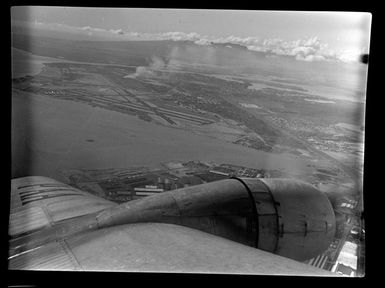 Aeroplane over the airport, Honolulu, Hawaii