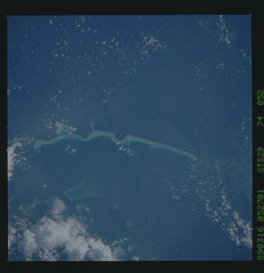 S29-74-052 - STS-029 - STS-29 earth observations