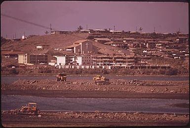 DEVELOPMENT IN "SALT LAKE" AREA. PART OF THE SALT LAKE IS BEING FILLED TO PROVIDE A GOLF COURSE. THIRTY ACRES ADJOINING THE LAKE IS IN A CONSERVATION ZONE. THE STATE LAND USE COMMISSION IN FEBRUARY, 1973 DENIED DEVELOPER'S REQUEST TO MAKE IT AN URBAN ZONE