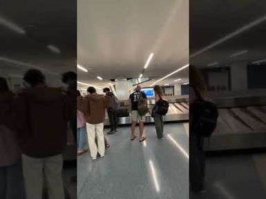 LOS ANGELES AIRPORT TERMINAL 1- Kele mai ena lesu mai nai lakolako mai Niu Yoka