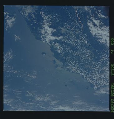 STS050-74-055 - STS-050 - STS-50 earth observations