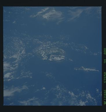 STS050-94-008 - STS-050 - STS-50 earth observations