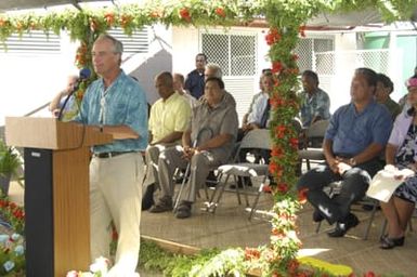 [Assignment: 48-DPA-SOI_K_Majuro_6-11-12-07] Pacific Islands Tour: Visit of Secretary Dirk Kempthorne [and aides] to Majuro Atoll, of the Republic of Marshall Islands [48-DPA-SOI_K_Majuro_6-11-12-07__DI14605.JPG]