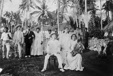Robert Henry Head, his wife Pelanisi, and others, Niue