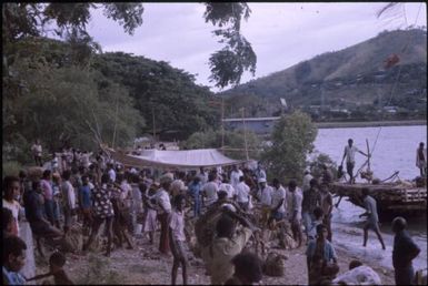 Lakatois (2) : Port Moresby, Papua New Guinea, 1976-1978 / Terence and Margaret Spencer