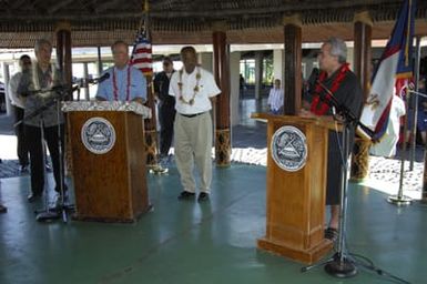 [Assignment: 48-DPA-SOI_K_Amer_Sam] Pacific Islands Tour: Visit of Secretary Dirk Kemmpthorne [and aides] to American Samoa, U.S. Territory [48-DPA-SOI_K_Amer_Sam__DI15679.JPG]