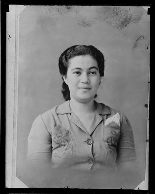 Portrait of a young woman [from Apia, Samoa?]