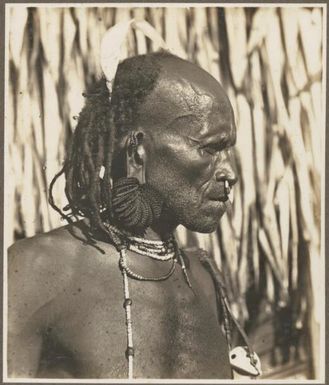 Bush Orokanian type [man with large earrings] Frank Hurley