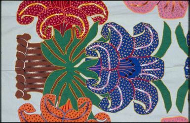 Tivaevae, riri taika (tiger lily) pattern, attributed to Mareta Matamua (detail)