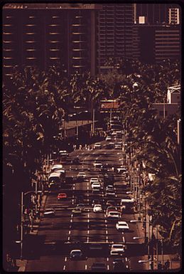 KALAKAUA AVENUE IS THE MAIN STREET OF THE WAIKIKI BEACH AREA