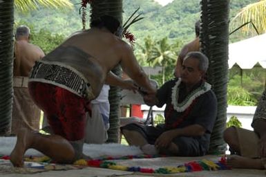 [Assignment: 48-DPA-SOI_K_Amer_Sam] Pacific Islands Tour: Visit of Secretary Dirk Kemmpthorne [and aides] to American Samoa, U.S. Territory [48-DPA-SOI_K_Amer_Sam__DI15081.JPG]