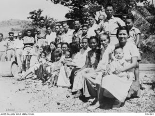 1943-03-02. NEW GUINEA. PORT MORESBY. A GROUP OF CHINESE WHOSE AGES RANGE FROM 10 MONTHS TO 70 YEARS WALKED 500 MILES FROM WEWAK TOWARDS MORESBY. THEY LEFT WEWAK AN HOUR AFTER A JAPANESE CONVOY WAS ..