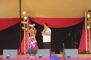 Aotearoa Village stage performance.
