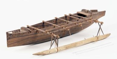 Model vaka (outigger canoe)