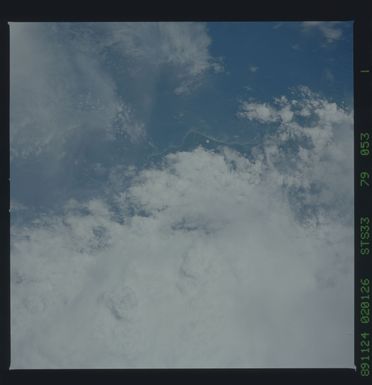 S33-79-053 - STS-033 - STS-33 earth observations