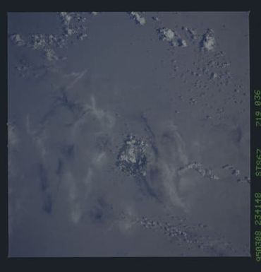 STS067-719-036 - STS-067 - Earth observations taken from shuttle orbiter Endeavour during STS-67 mission