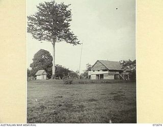 HIGITURA, NEW GUINEA. 1944-04-27. HEADQUARTERS OF THE MAMBARE DISTRICT OFFICER, AUSTRALIAN NEW GUINEA ADMINISTRATIVE UNIT