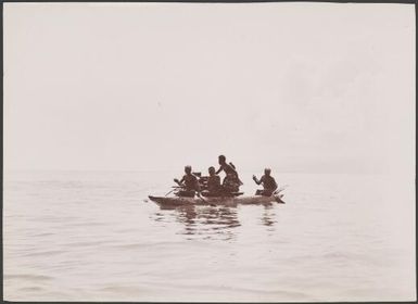 People of Te Motu in canoe, Santa Cruz Group, Solomon Islands, 1906 / J.W. Beattie