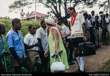 Saying goodbye, Paton Memorial Hospital, Vila