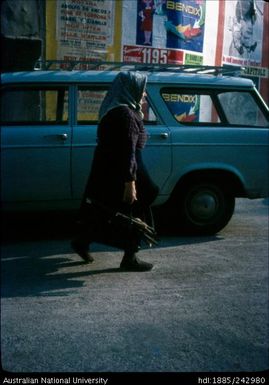 Lady walking, Monaco