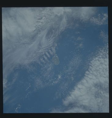 S45-602-050 - STS-045 - STS-45 earth observations