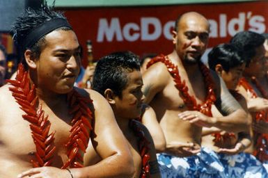 Ōrongomai Marae 2003; Waitangi open day; Samoans from Our Lady of Grace church