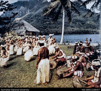 French Polynesia - Dancers on Moorea