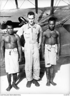 TADJI, NORTH EAST NEW GUINEA. C. 1945-06. IN ONE OF THE MOST AUDACIOUS RESCUES EVER CARRIED OUT BY THE RAAF, LIEUTENANT (LT) J. P. CARTER, A TEXAS MEMBER OF THE UNITED STATES ARMY AIR FORCE, WAS ..